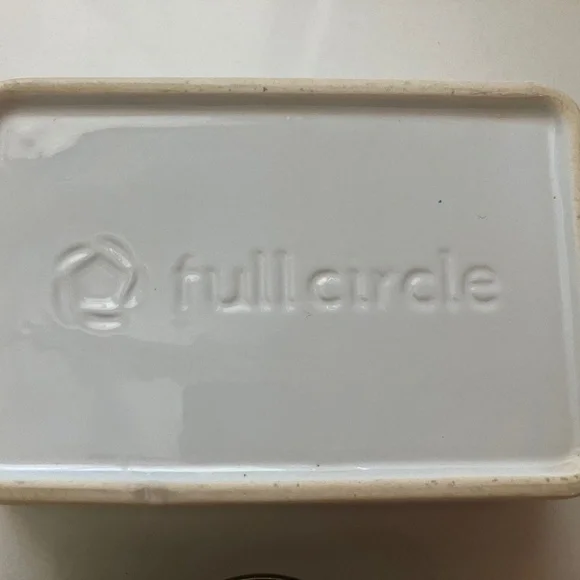 Full Circle Bubble Up Ceramic Soap Dish - Picture 3 of 7